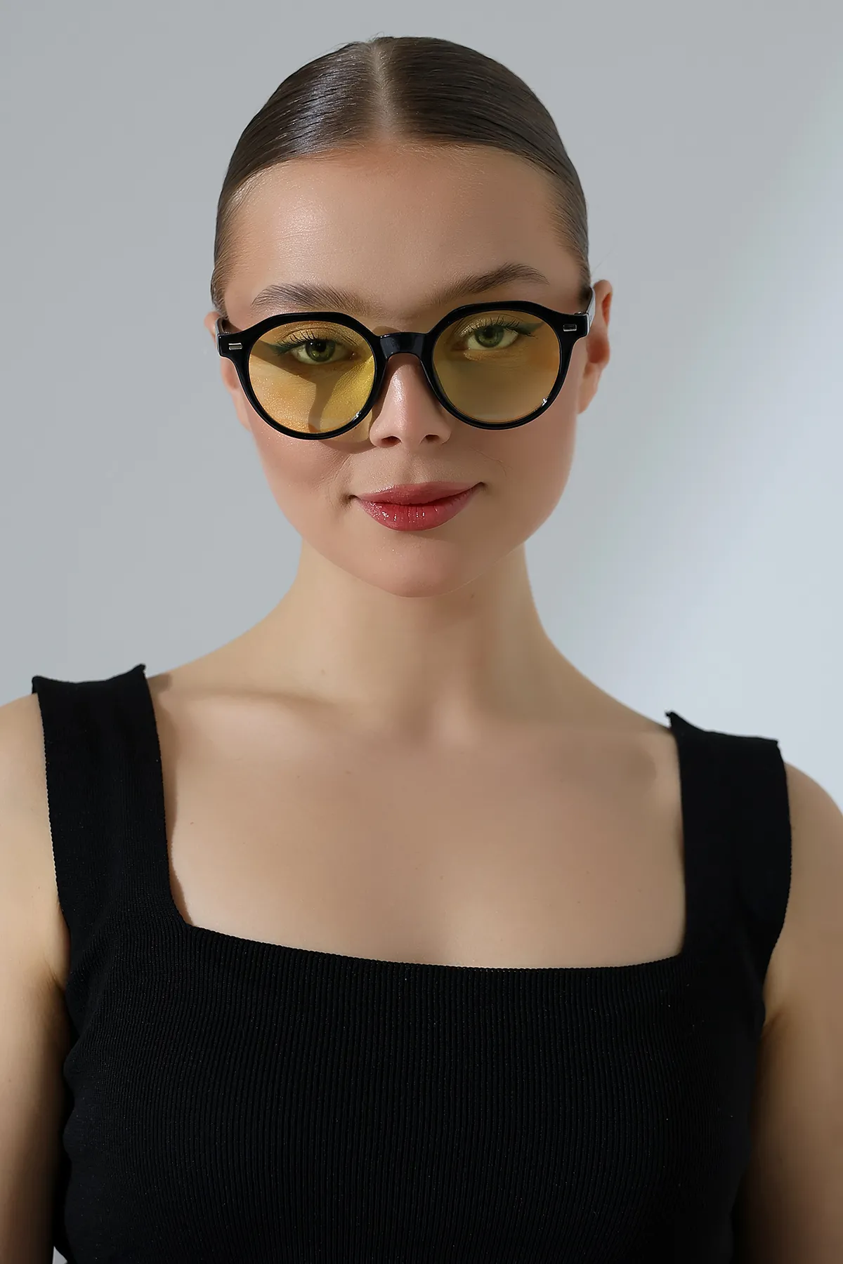 Kadın Aksesuarlı Oval Sarı Cam Güneş Gözlüğü 23007 c2 s Kadın Aksesuarlı Oval Sarı Cam Güneş Gözlüğü 23007 c2 s