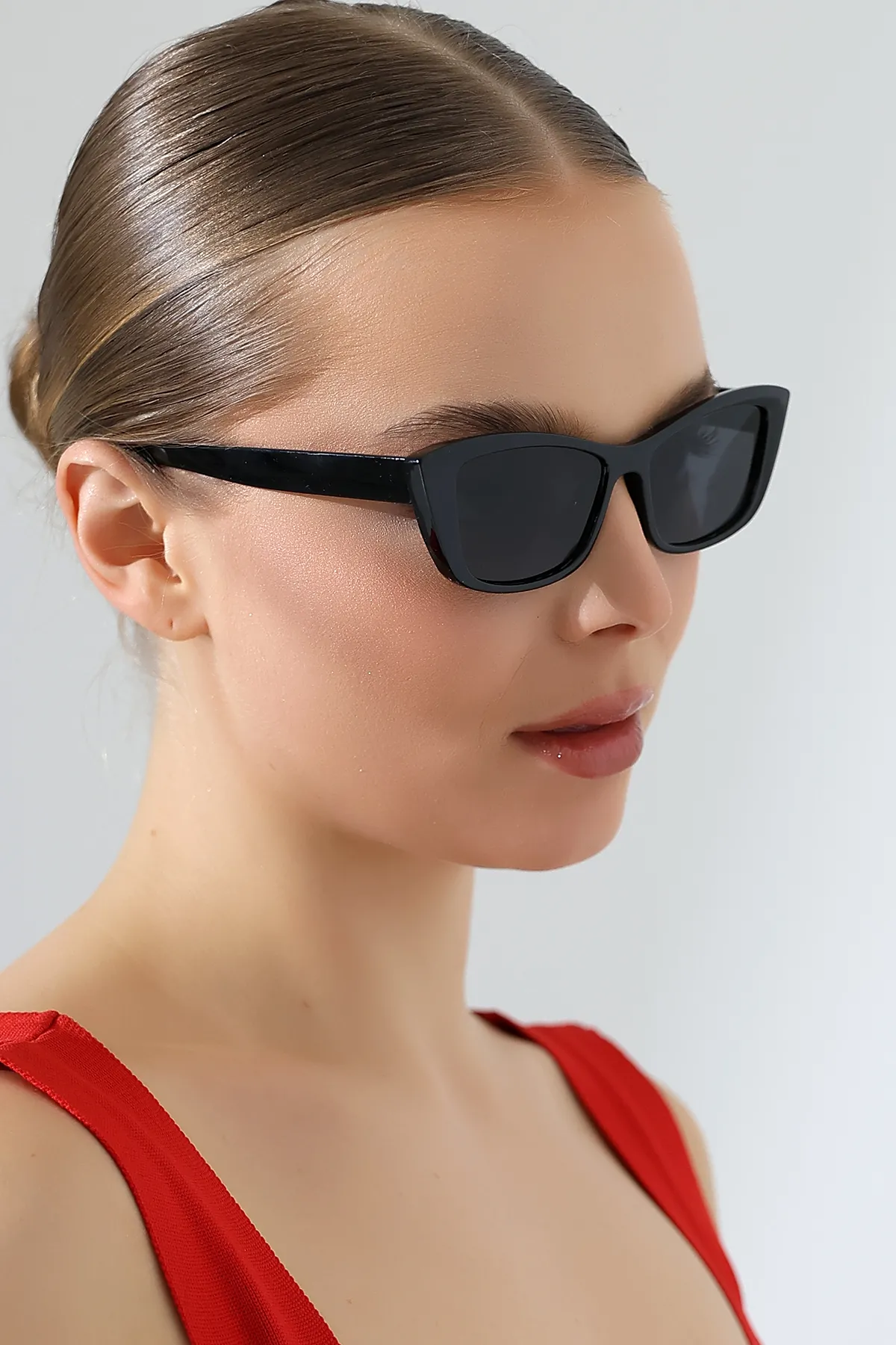 Kadın Siyah Cat Eyes Güneş Gözlüğü 23009 C2 Kadın Siyah Cat Eyes Güneş Gözlüğü 23009 C2