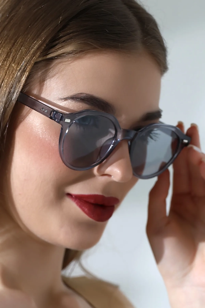 Kadın Aksesuarlı Oval Gri Güneş Gözlüğü 23007 c5