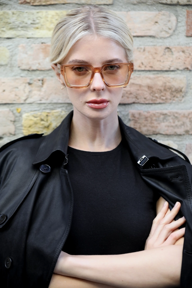 Kadın Bal Kare Yarı Saydam Güneş Gözlüğü 23022