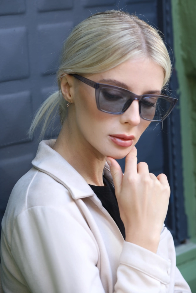 Kadın Duman Rengi Kedi Gözü Güneş Gözlüğü