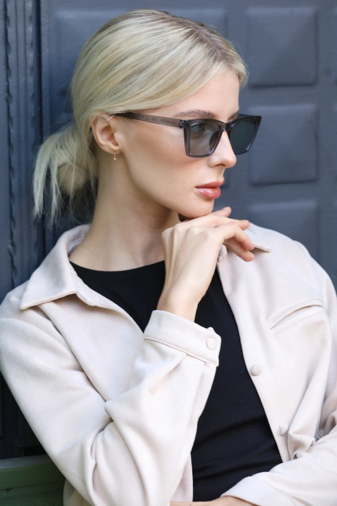 Kadın Duman Rengi Kedi Gözü Güneş Gözlüğü