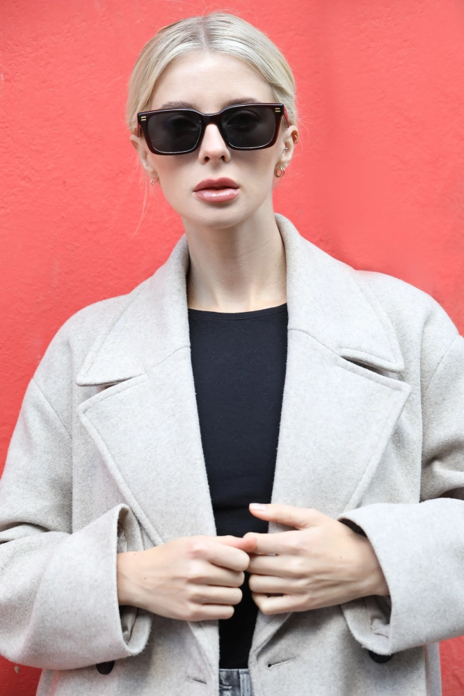 Kadın Kahve Rengi Kare Güneş Gözlüğü