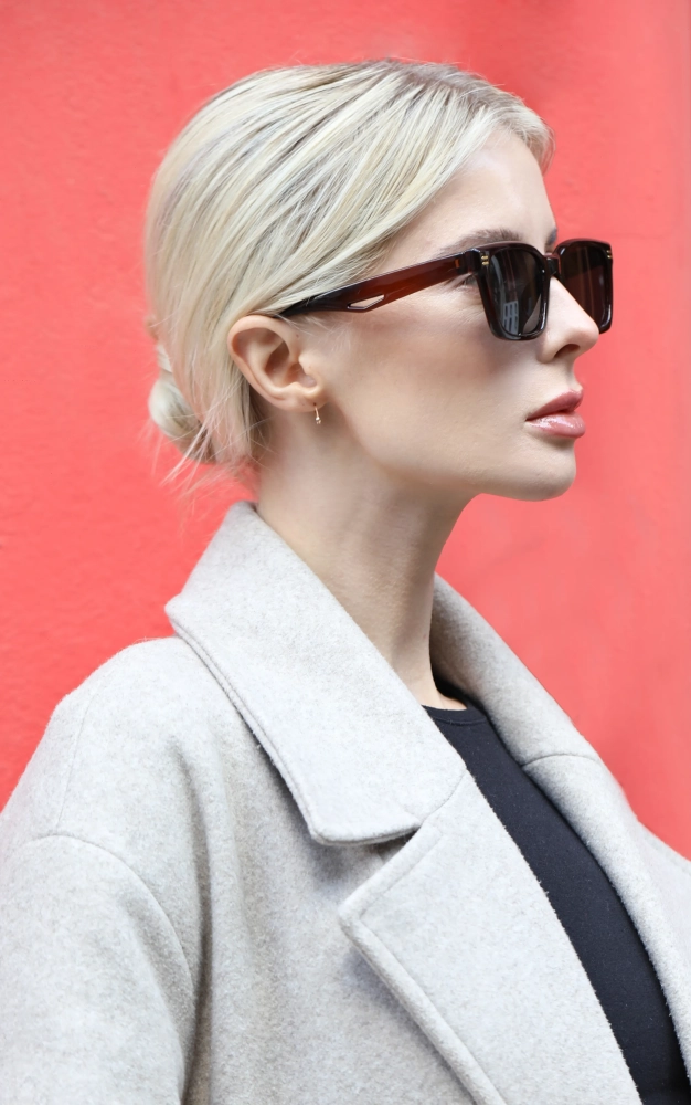 Kadın Kahve Rengi Kare Güneş Gözlüğü