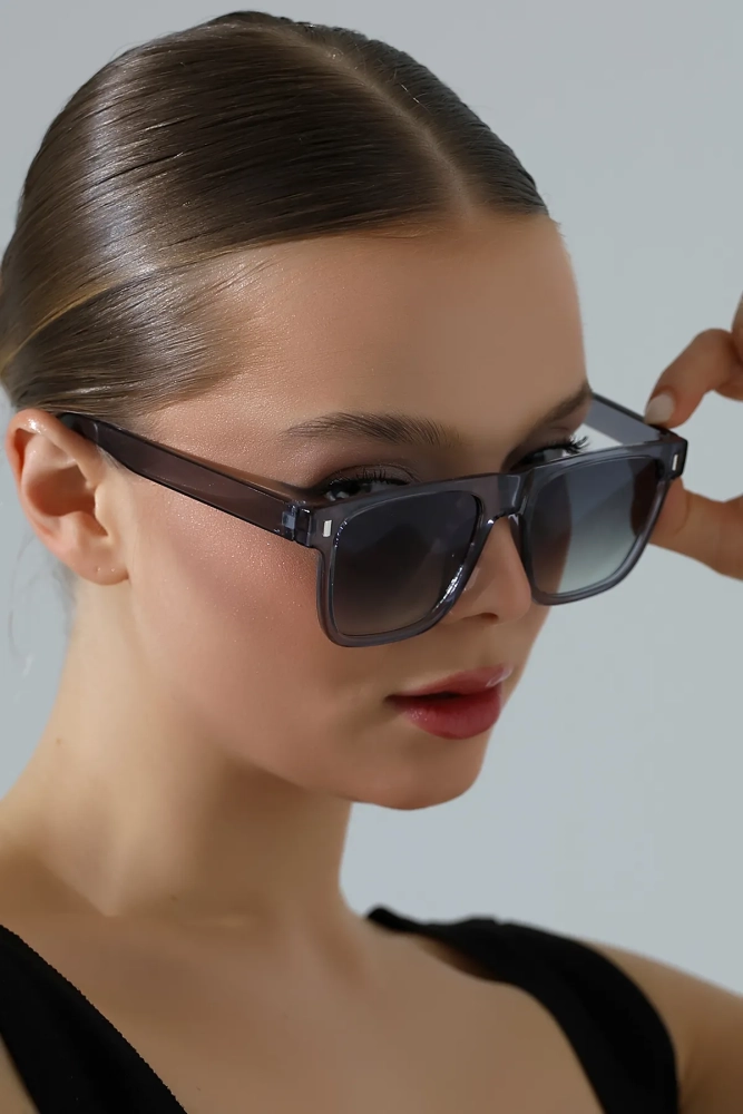 Kadın Kare Aksesuarlı Füme Güneş Gözlüğü 23024 C5