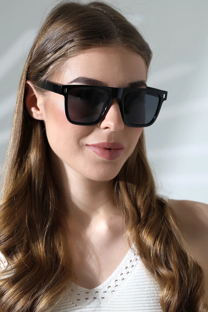 Kadın Kare Aksesuarlı Siyah Güneş Gözlüğü 23024 C2