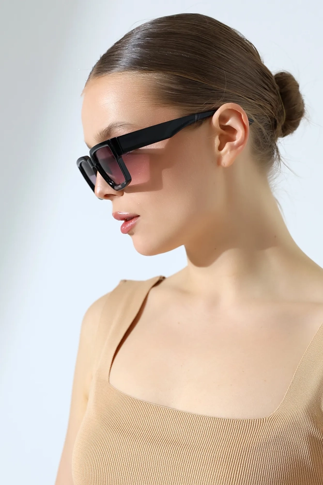 Kadın Kare Siyah Degrade Cam Güneş Gözlüğü 23022 c2 D