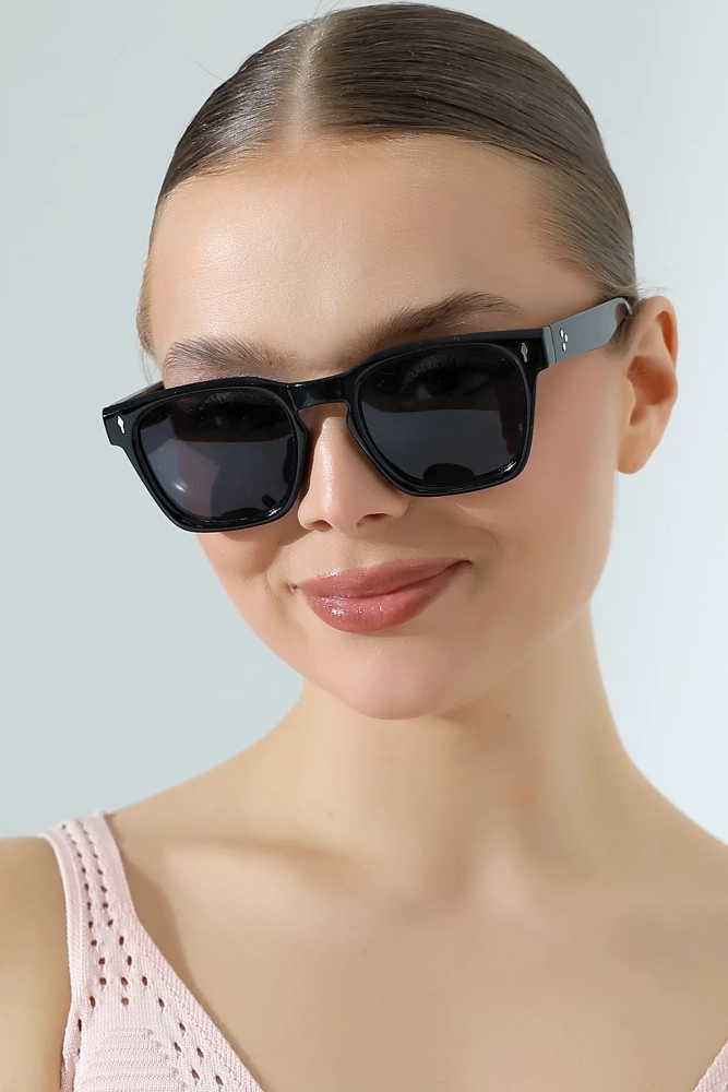 Kadın Kare Siyah Güneş Gözlüğü 23037 c2 p