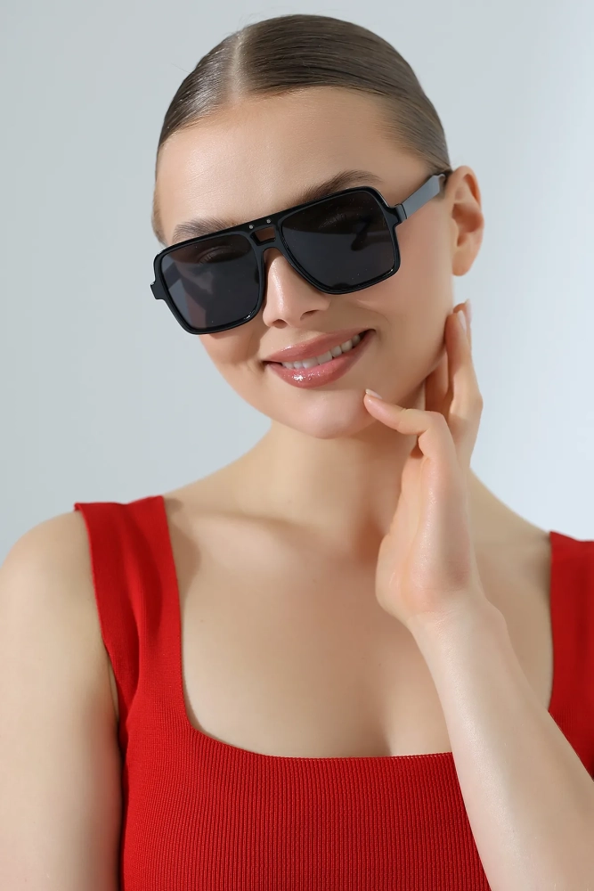 Kadın Retro Aksesuarlı Siyah Güneş Gözlüğü 23011 C2