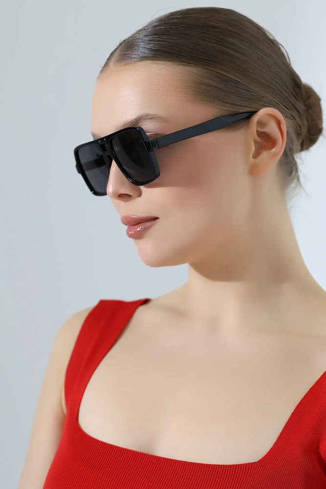 Kadın Retro Aksesuarlı Siyah Güneş Gözlüğü 23011 C2