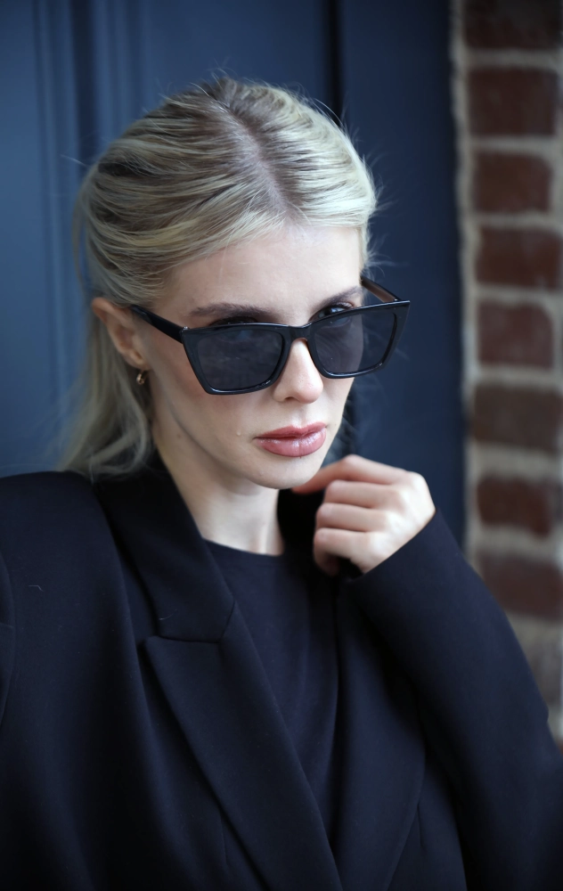 Kadın Siyah Çerçeve Siyah Cam Güneş Gözlüğü