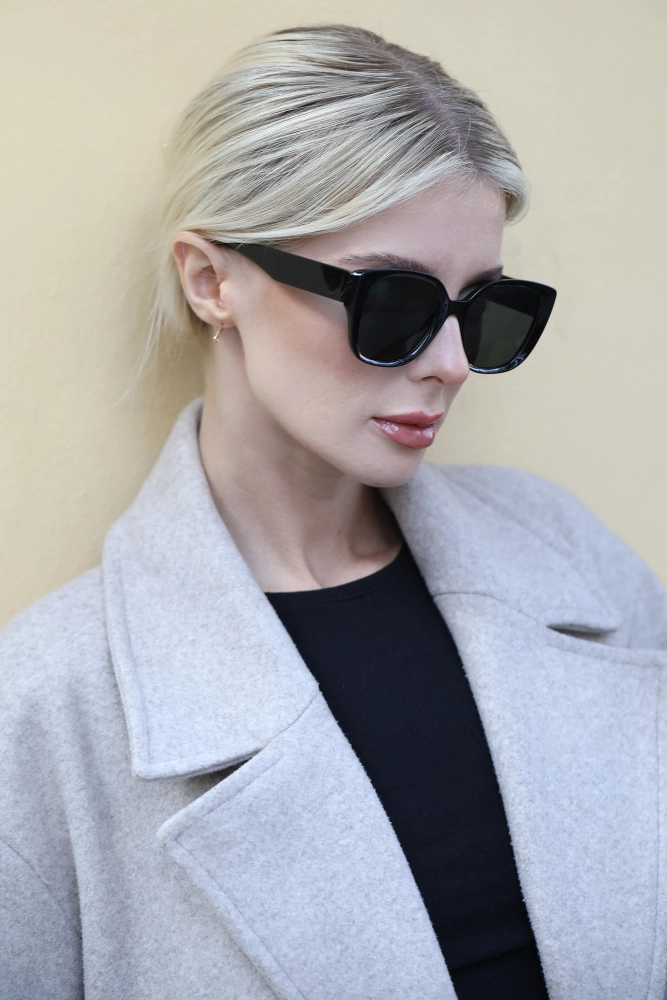 Kadın Siyah Geometrik Güneş Gözlüğü 23021